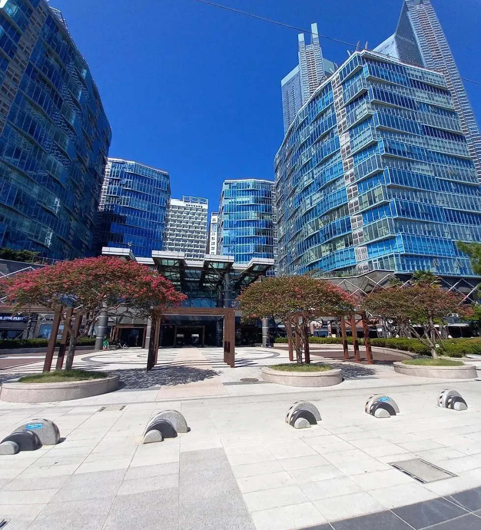 #2 Twin# 2 Minutes Run To The Sea, Close To The Sea, 5 Minutes To Club D Oasis Swimming Pool, Renewal Fresh Apartment Busan