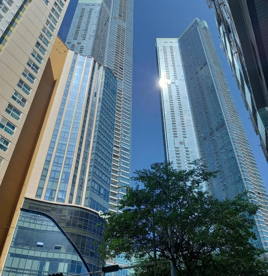 #2 Twin# 2 Minutes Run To The Sea, Close To The Sea, 5 Minutes To Club D Oasis Swimming Pool, Renewal Fresh Apartment Busan South Korea